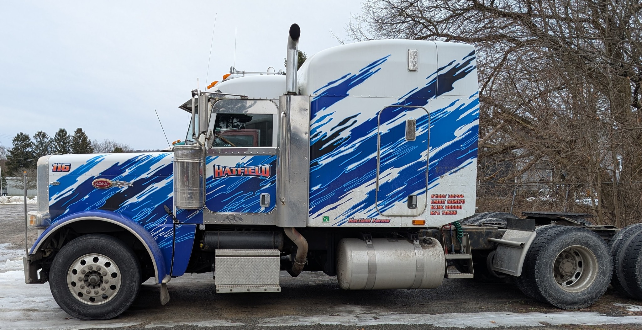 SA Hatfield Inc. Custom Blue and White 18 Wheeler